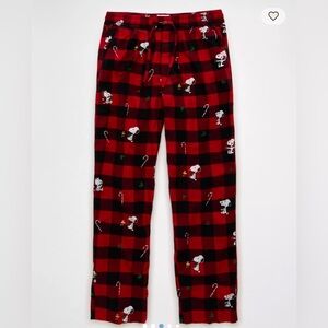 Sold out American Eagle men/boys sz small Snoopy pajama flannels, red & black